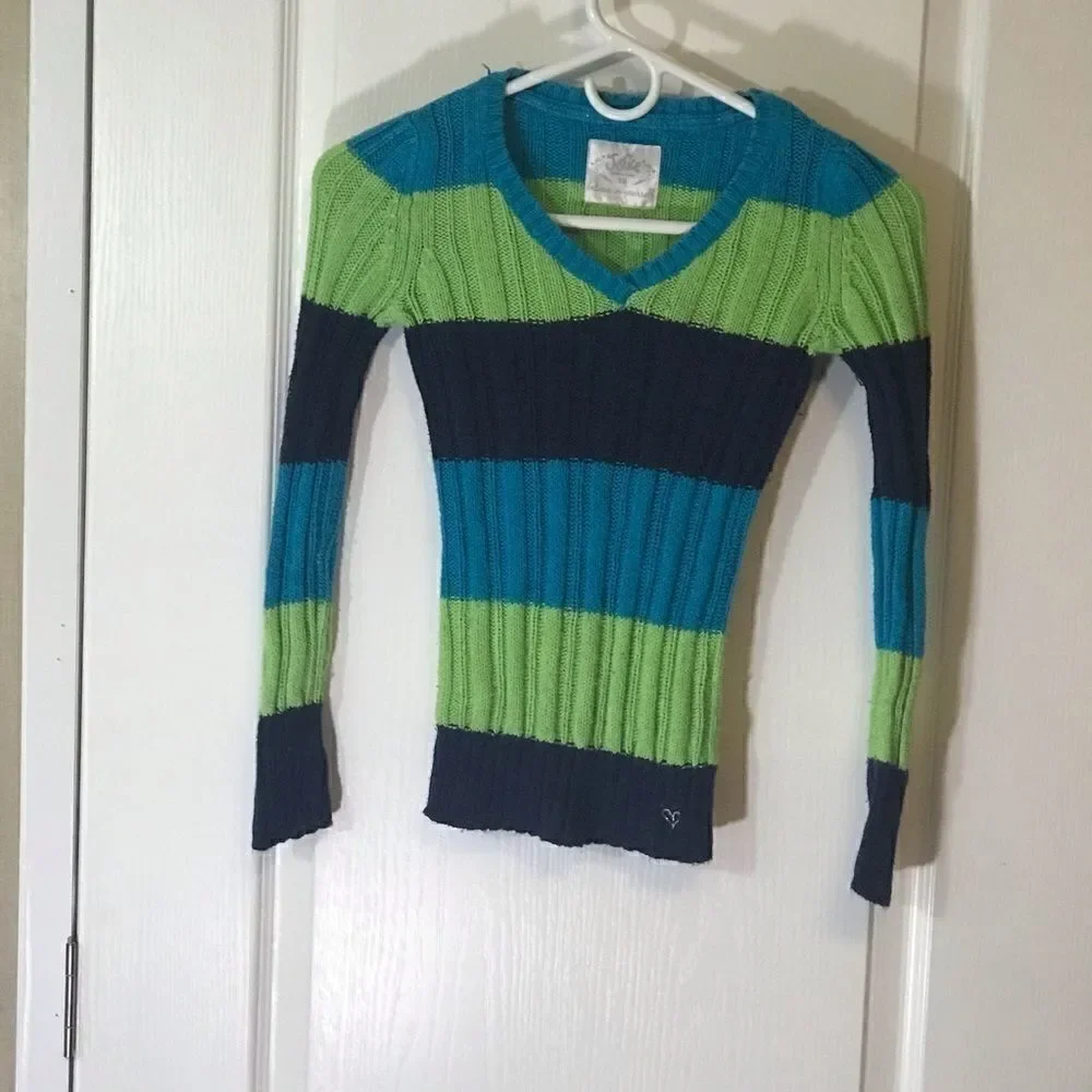 Justice Size 10 Long Sleeve V Neck Pullover Sweater